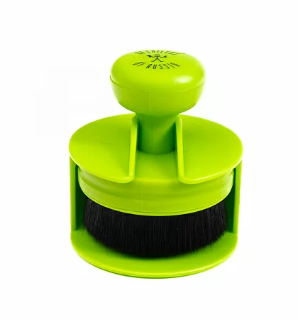 Щетка для нанесения составов E-ZEE Brush green case with black hair